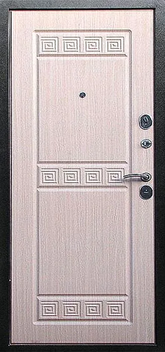 Входная дверь Capital-14 (МДФ Филенчатый) - внутренняя сторона